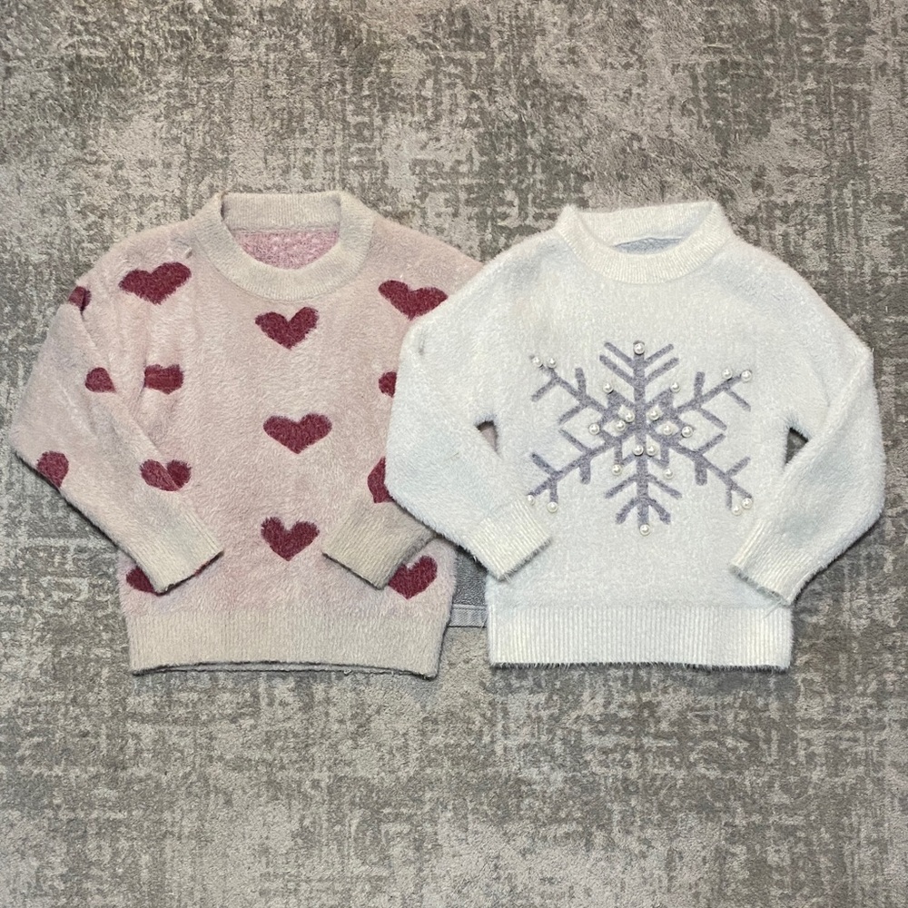 🔥4/20! 2 Cozy Heart and Snowflake Sweaters. Size 5/6